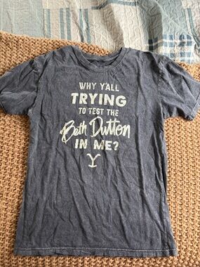 Beth Dutton Graphic Tee - Navy Blue